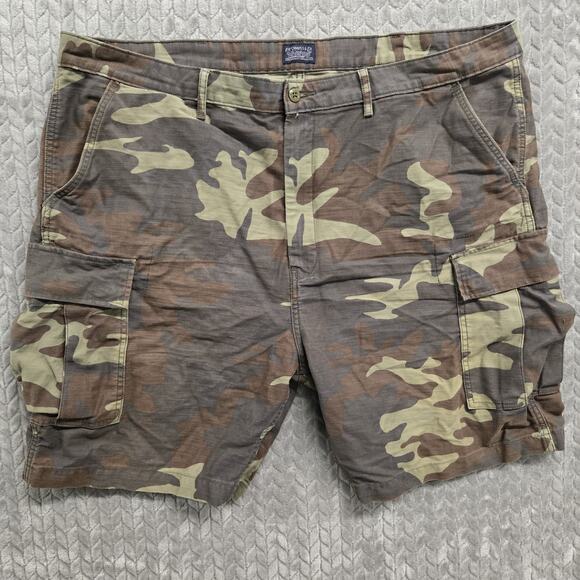 Levi's‎ Cargo Shorts Mens Size 44 Green Camouflage Workwear Chore Military Camo - Picture 1 of 9